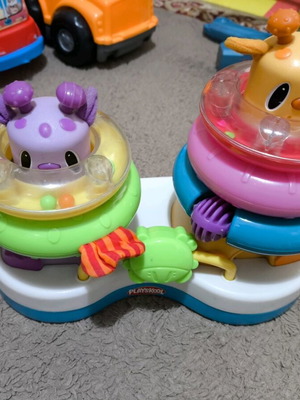 Activity toy with animals like new