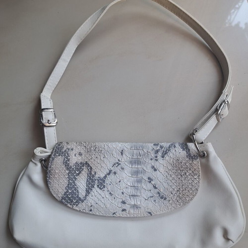 Shoulder bag white with snake print detail like new