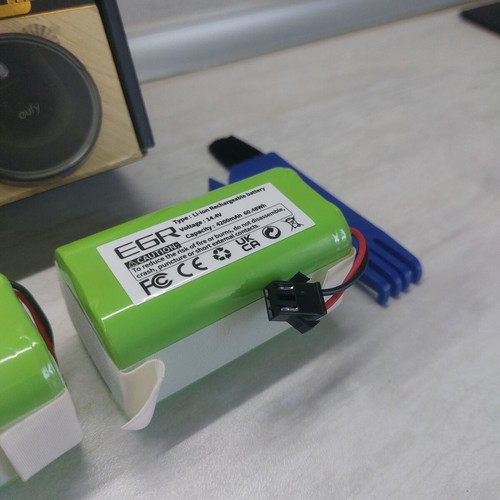EGR Robot Vacuum Batteries 2-Pack 4200mAh 14.4V new