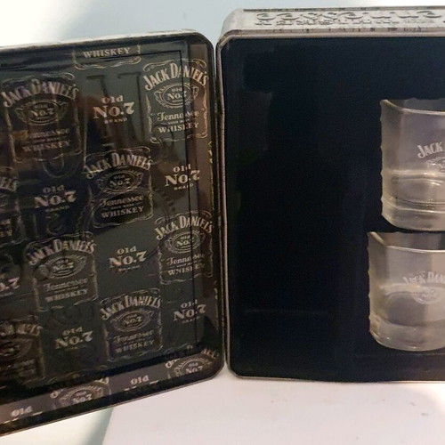 Jack Daniel's collectible metal box with 2 glasses like new