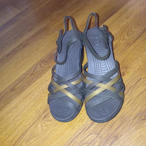 Crocs Huarache Platform sandals like new, size 39