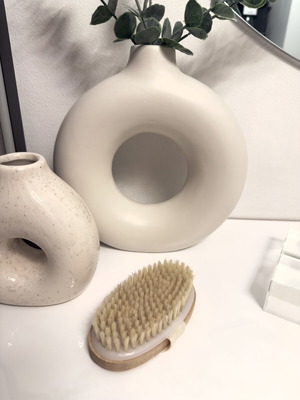 Dry Body Brush like new for exfoliation and skin rejuvenation