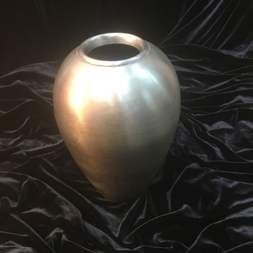 Iron vase used