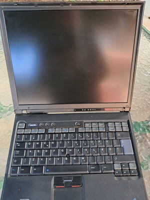 IBM ThinkPad Type 2373 laptop για ανταλλακτικά