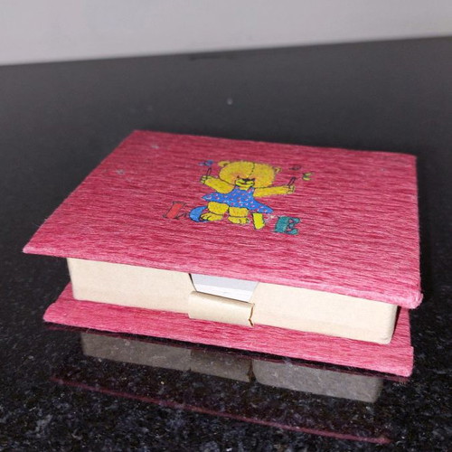 Vintage office note box used with 90's aesthetic