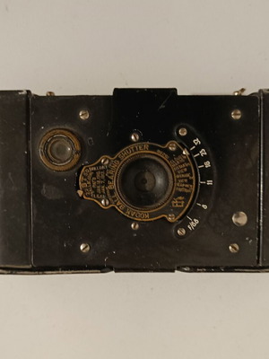 Kodak Ball Bearing Shutter camera used, 1913 vintage