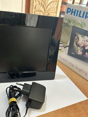 Ψηφιακή κορνίζα Philips SPF1208/10 σαν καινούργια, οθόνη 8 ιντσών