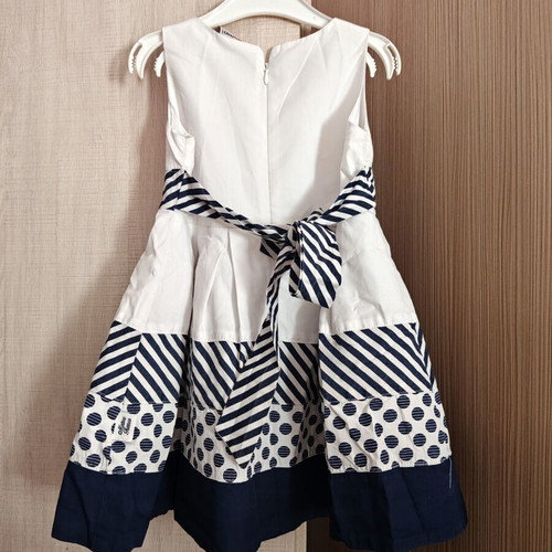 Matoufrance dress used, size 104 cm, white and blue