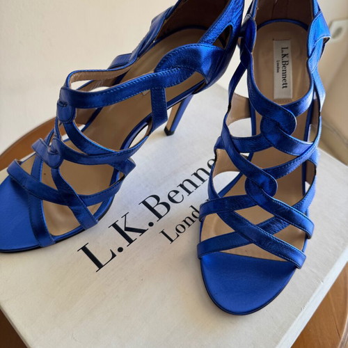 L.K. Bennett London pumps like new, metallic blue