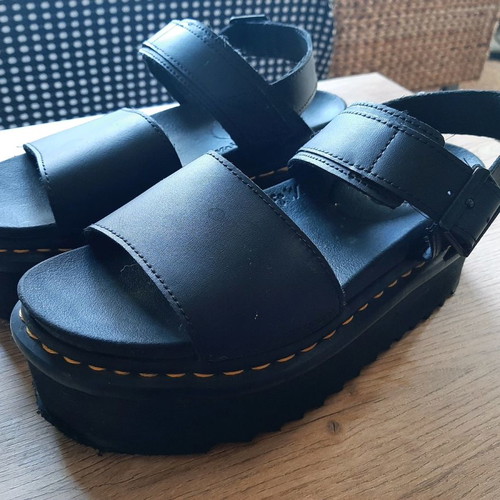 Dr. Martens platform sandals used, leather, black