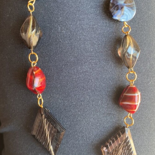 Jewelry set handmade black and red with gold metal elements