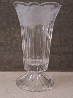 Vintage vase with embossed grooves and frosted flowers like new