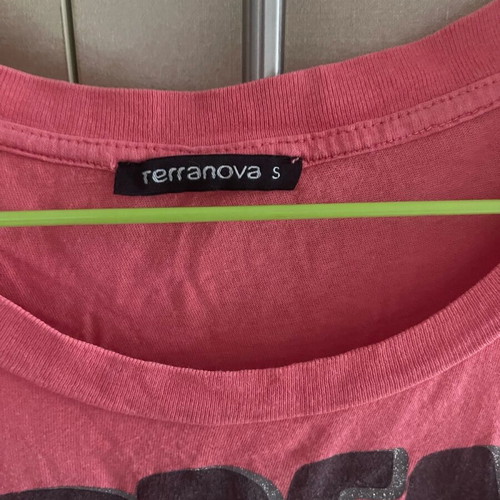 Women's t-shirt used, size small, pink