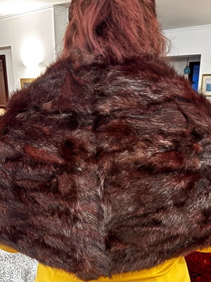 Fur scarf like new, brown