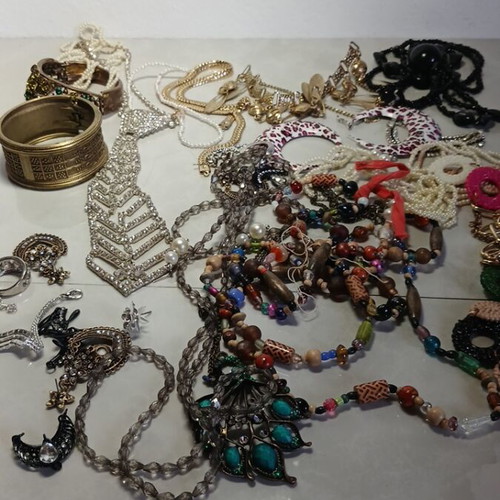 Fo Bijou jewelry set used, all together pack