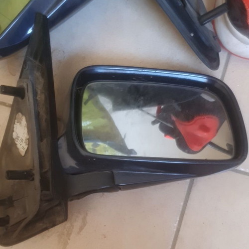 Pair of manual car side mirrors with cables for spare parts
