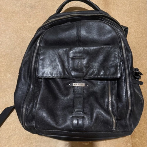 Piquadro leather backpack like new, black