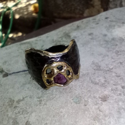 Large handmade silver (925) ring with ruby and 22k gold plating, like new