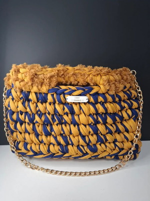 Handmade shoulder bag new, textile yarn with gold chain, blue
