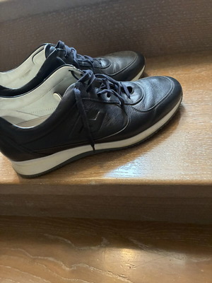 Hogan men's black leather sneakers like new, size 44