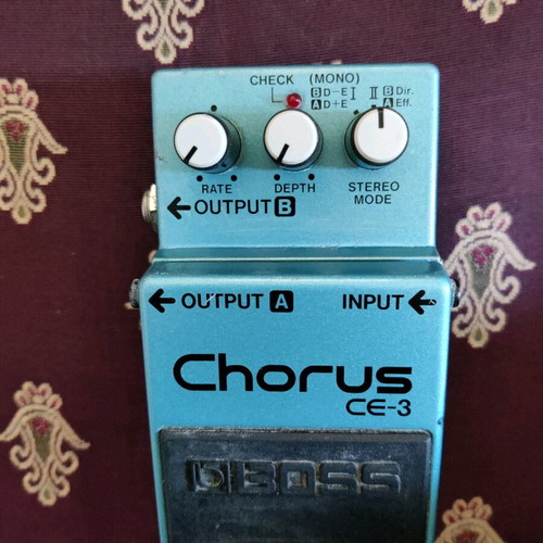 Boss Chorus CE-3 pedal used stereo chorus effect