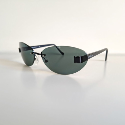 Salvatore Ferragamo Vintage Sunglasses like new, black and blue