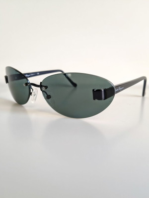 Salvatore Ferragamo Vintage Sunglasses like new, black and blue
