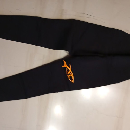 Xt Diving Pro 5mm Women's Wetsuit like new with 3mm socks and summer gloves
