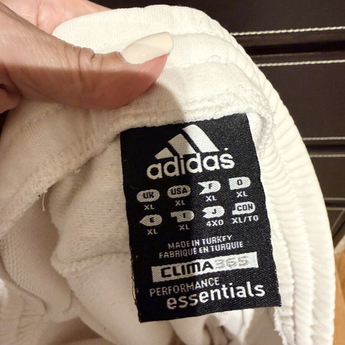 Adidas men's shorts XL like new, white