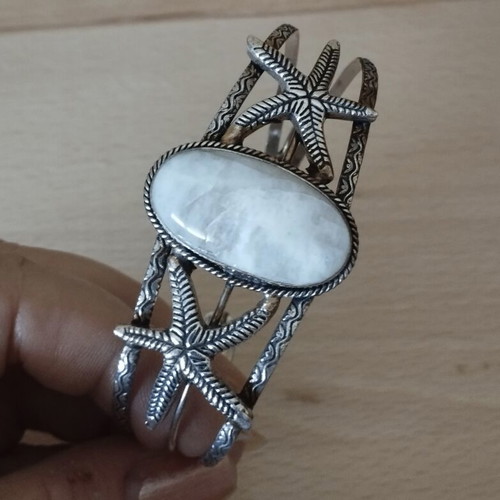 Handmade Indian bracelet with large stone, like new, silver color