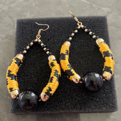 Earrings dangle 8.5 cm like new