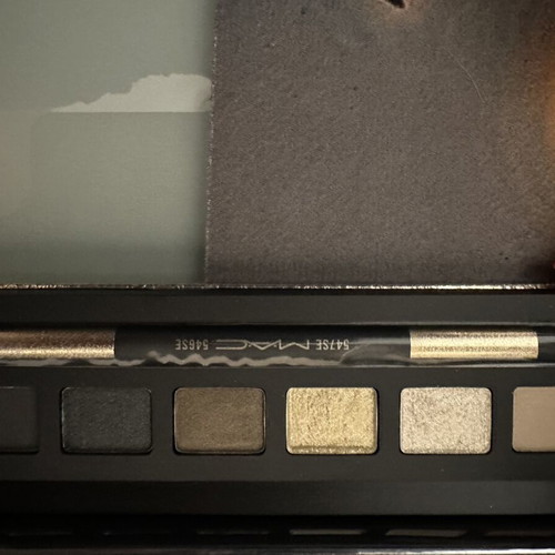 Mac eyeshadow palette, new