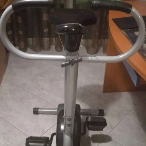 Static exercise bike like new
