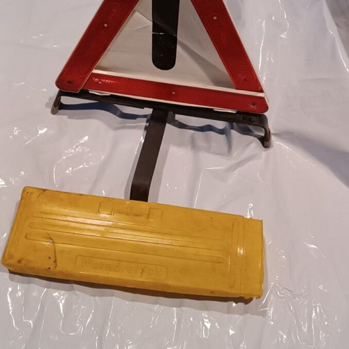 Heavy-duty folding car safety triangle like new