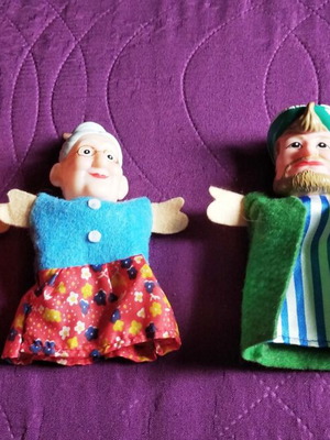 Finger puppets The story Red Riding Hood set of 4 like new