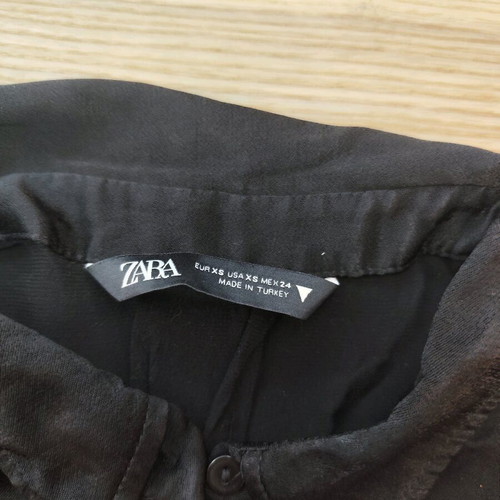 ZARA Black Satin Cropped Shirt XS Wide Fit Like New