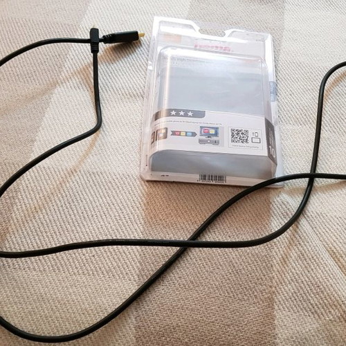 Hama HDMI-MHL cable like new for TV to mobile connection