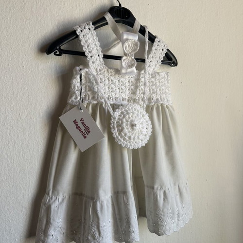 Baby dress from Vanilla Magnolia Boutique with accessories, new, 9-12 months