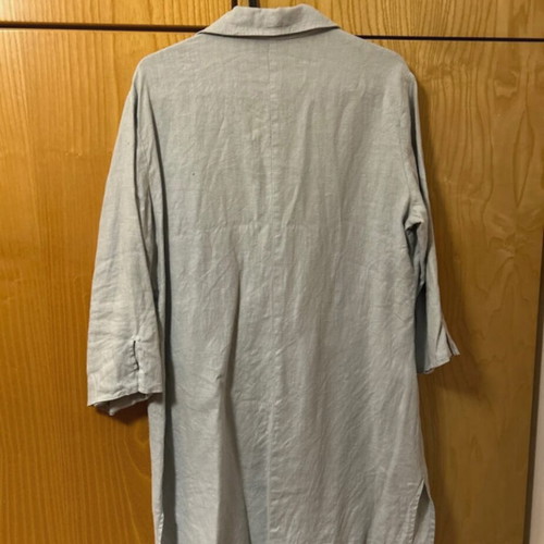 Linen dress like new, light blue, three-quarter sleeves, buttons