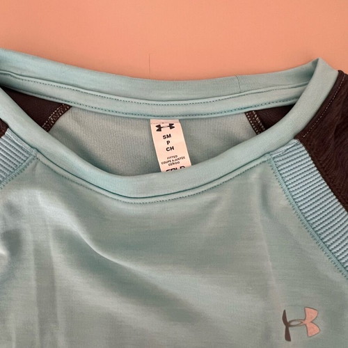 Under Armour women's sports set like new, size S/M
