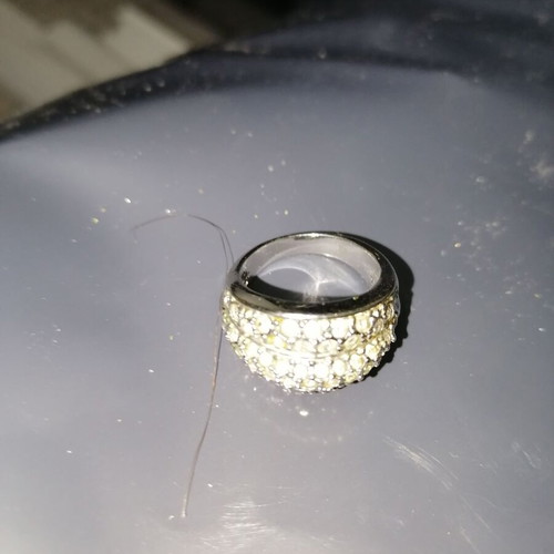 Metal vintage ring with strass like new