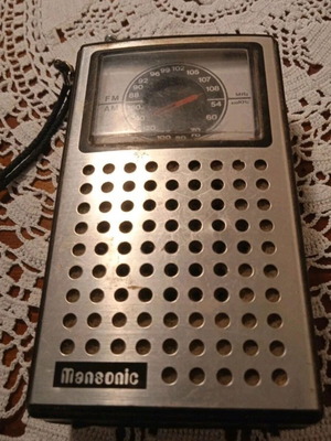 Mansonic portable radio used, not working