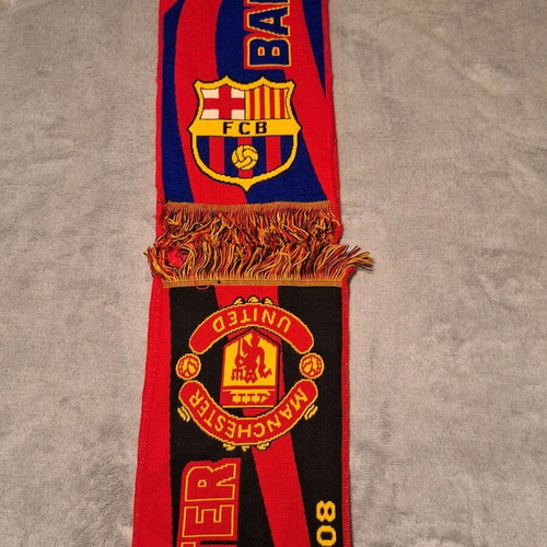 Collector's football scarf F.C. Barcelona – Manchester United like new