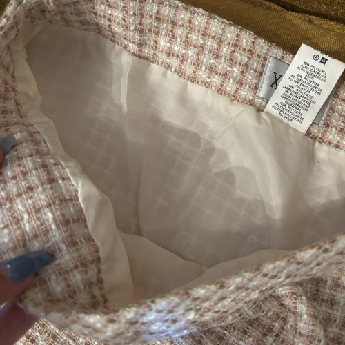 Knitted skirt like new, white pink brown shades, size S