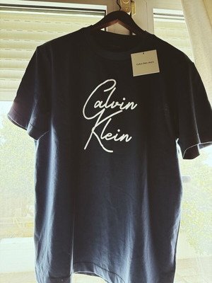 Calvin Klein μπλε T-shirt καινούργιο, μέγεθος S, medium fit