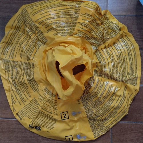 Bestway baby swimtrainer float like new, 69cm diameter, yellow