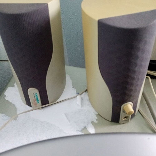 Fujitsu Siemens speakers used, fully functional