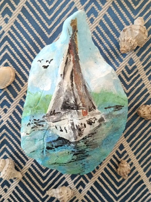 Painted stone new with acrylic colors