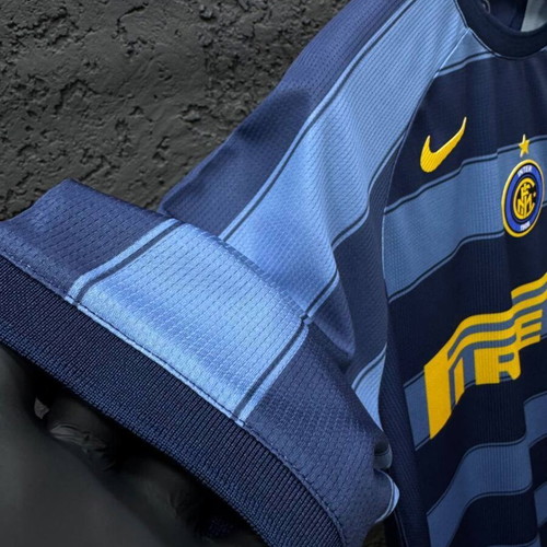 Adriano 10 Retro Inter jersey like new, official replica