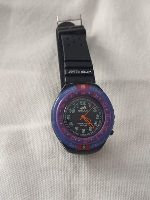 Adidas watch like new with original day and month indicator